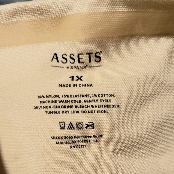 Spanx Assets High Waist Shaper - Picture 2 of 3